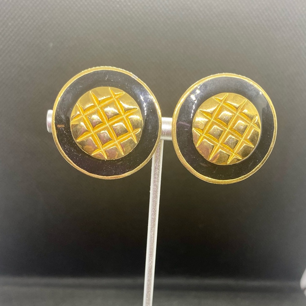 St John Vintage Clip-Ons